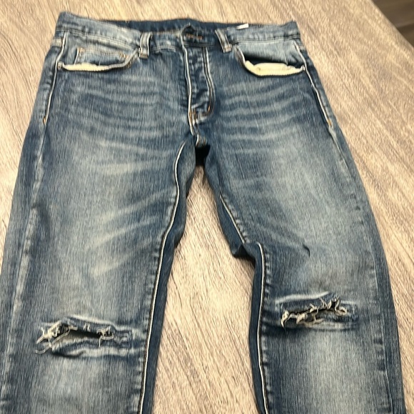 Mens MNML skinny stretch denim with zippered bottoms and knee slits. Size 31 - Picture 1 of 4